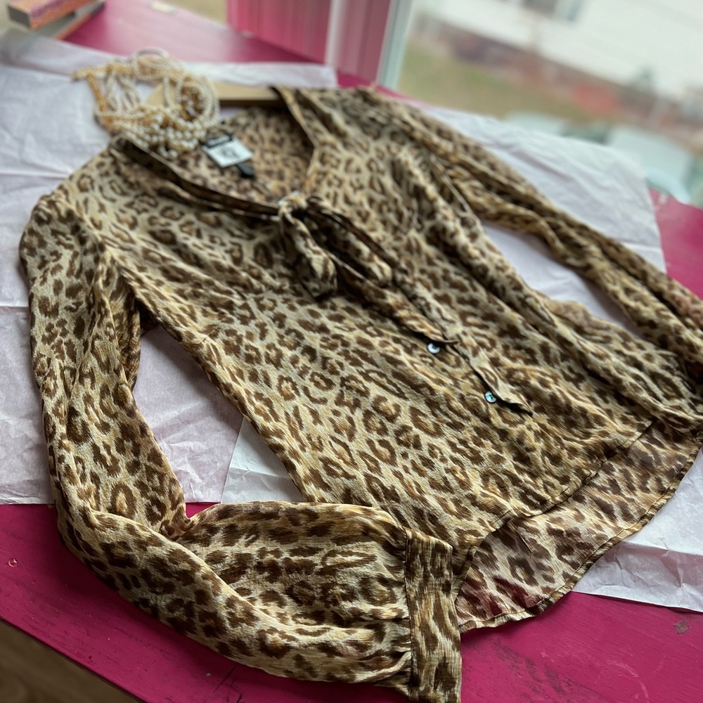 NWT Dolce and Gabbana D&G 100% silk leopard 44/30